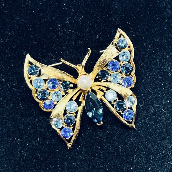 Lia Gold Tone, Faux Pearl And Blue Rhinestone Butterfly Brooch - Picture 2 of 5